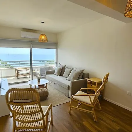 Molos Beachfront City-centre * Λεμεσός