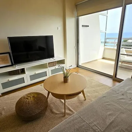 Molos Beachfront City-centre Διαμέρισμα Λεμεσός