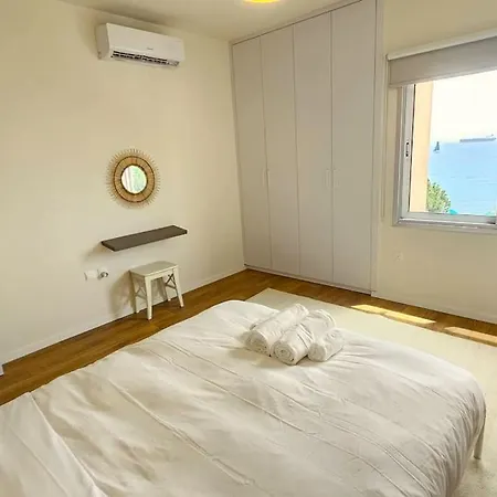 Διαμέρισμα Molos Beachfront City-centre