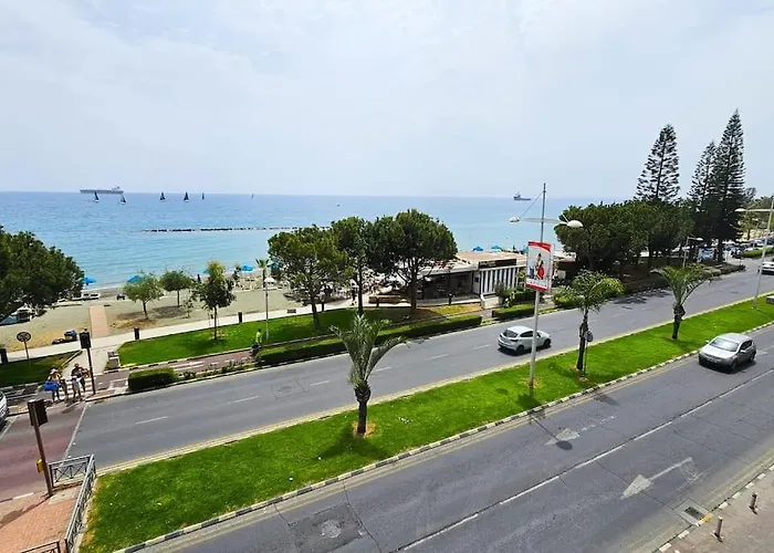 Διαμέρισμα Molos Beachfront City-centre