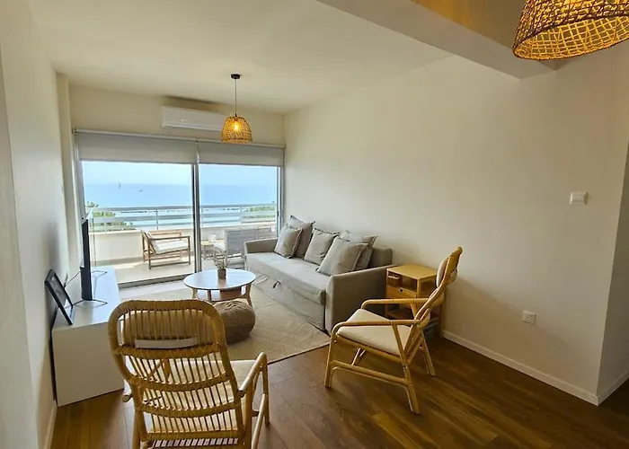 Molos Beachfront City-centre * Lemesos