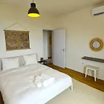 דירה Molos Beachfront City-centre
